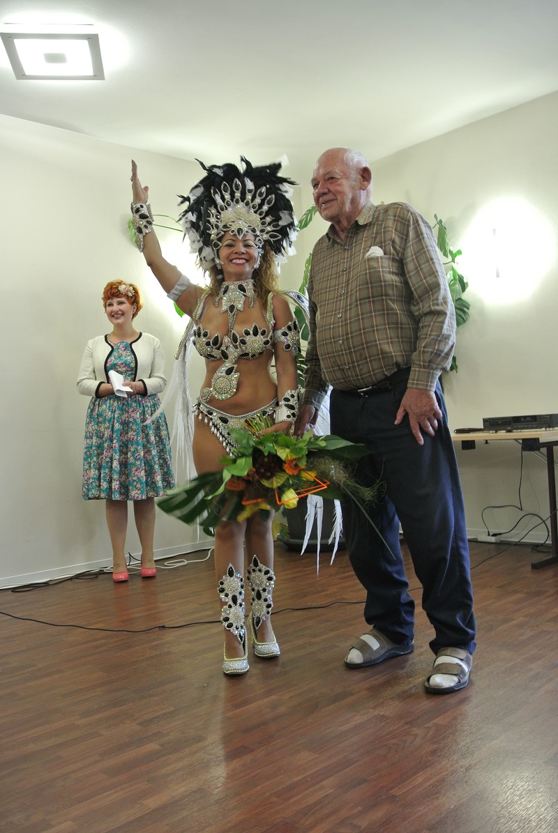 Samba_1595.jpg Samba_1595.jpg